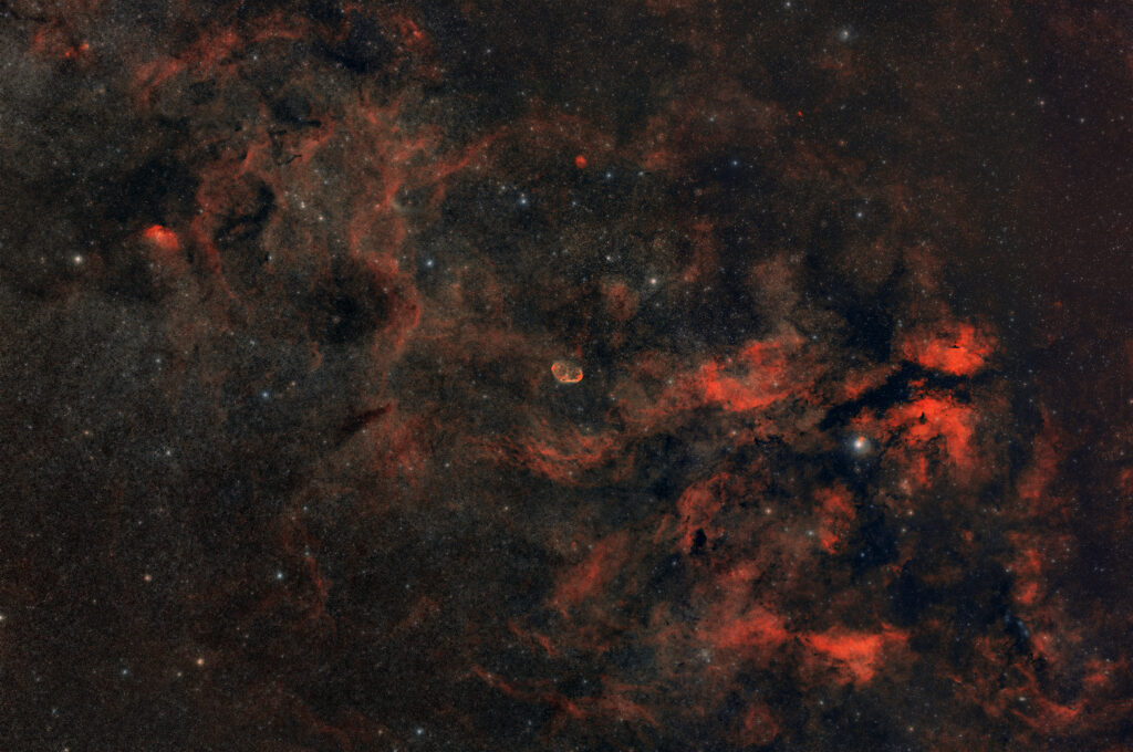 Il Cigno tra Sadr e la Crescent Nebula