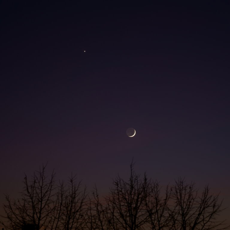 Luna e Venere al crepuscolo
