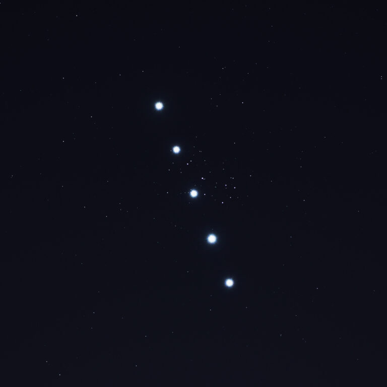 Passaggio di Venere vicinissimo alle Pleiadi.