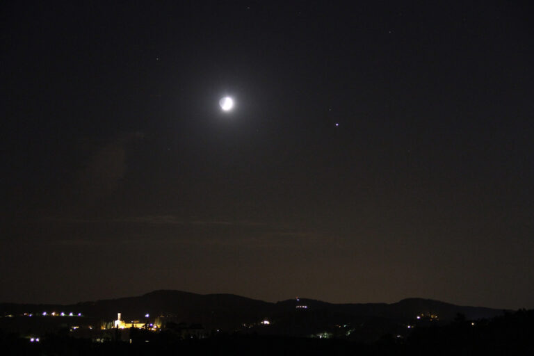 Luna e Giove in congiunzione