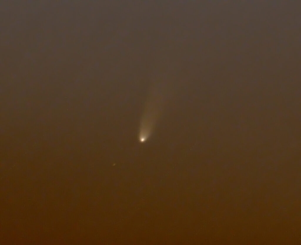 Cometa C/2020 F3 NEOWISE