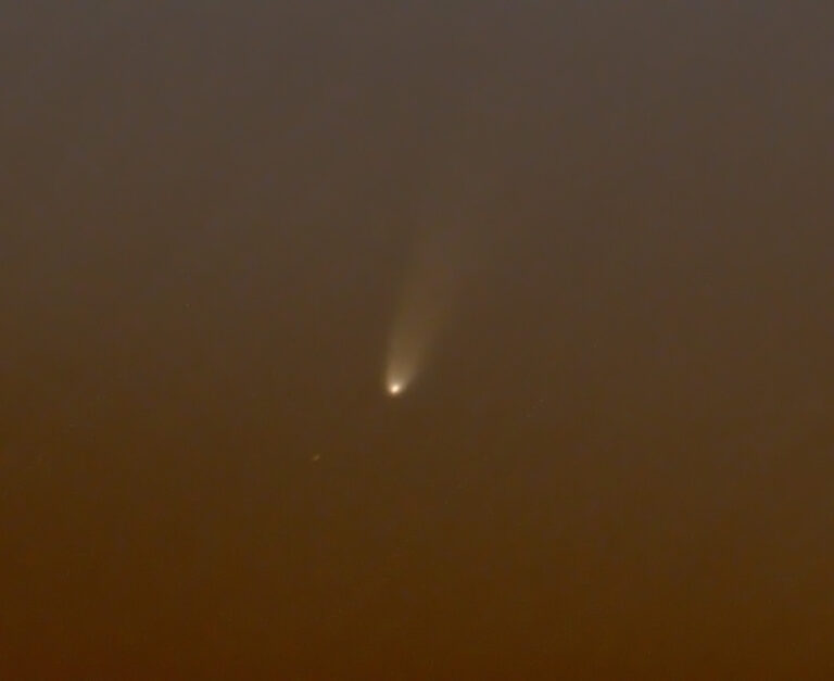 Cometa C/2020 F3 NEOWISE