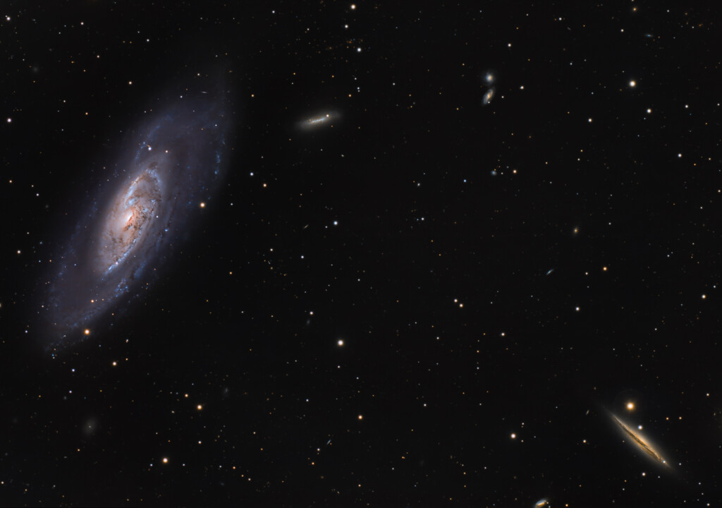 M106 fra tante galassie vicine lontane