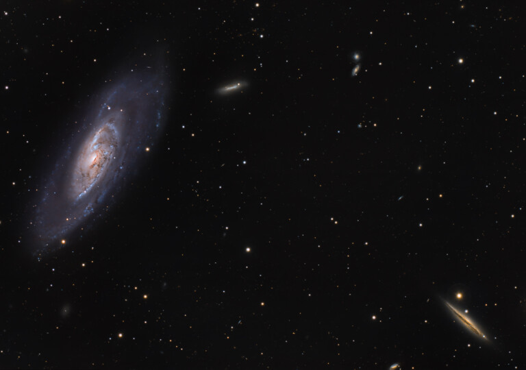 M106 fra tante galassie vicine lontane