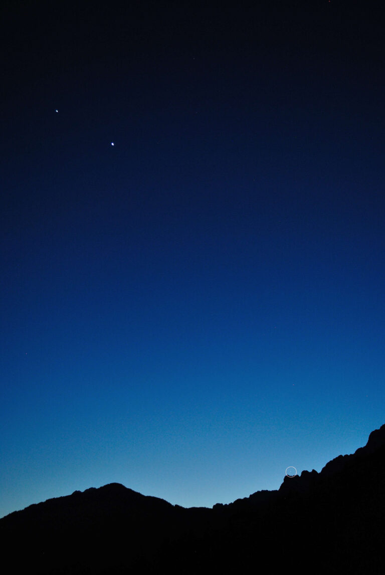 Giove, Venere e Mercurio al crepuscolo serale