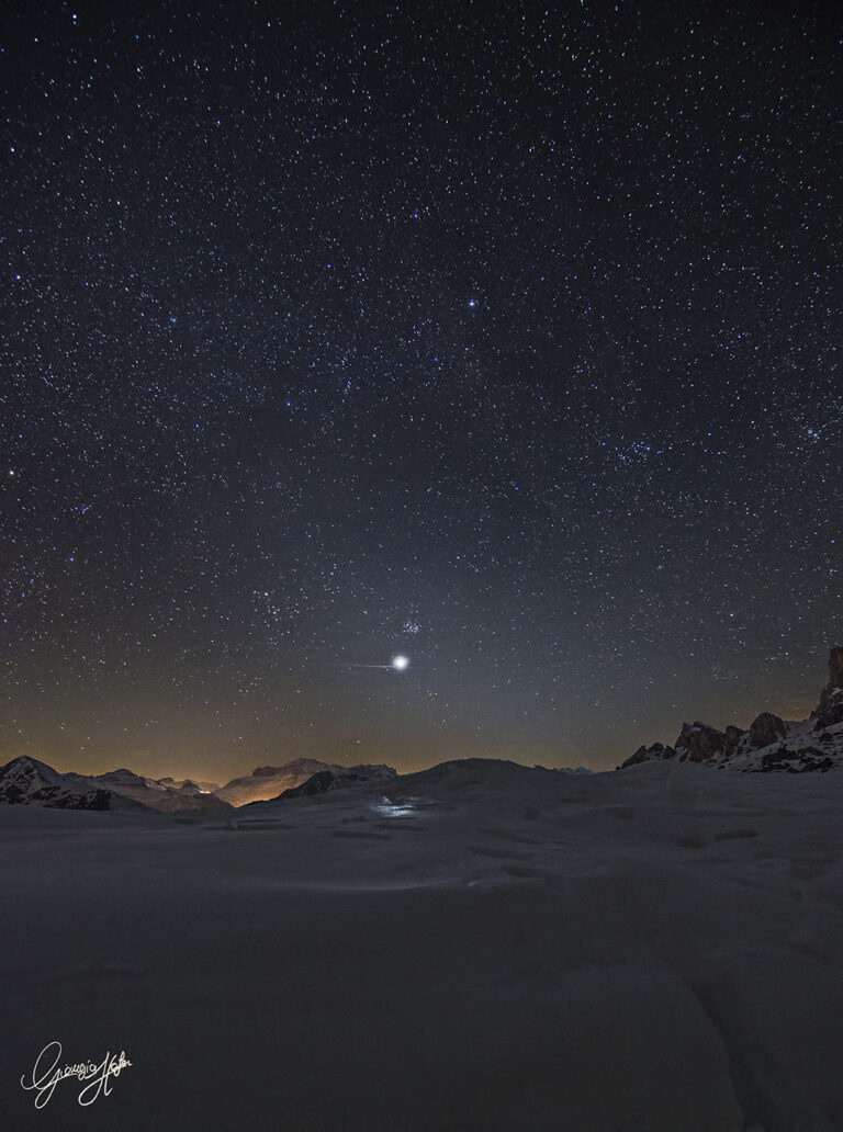 Luce Zodiacale e riflesso di Venere sulla neve