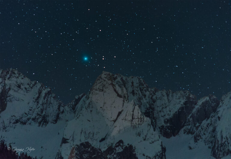 Cometa Lovejoy C2014 Q2 sopra le Marmarole