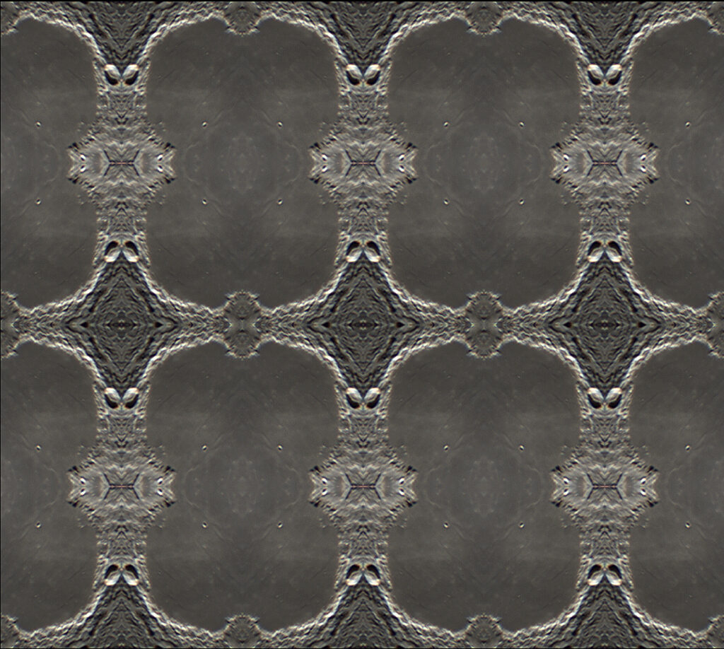 Puzzle lunare col Sinus Iridum