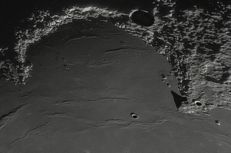 Sinus Iridum o "maniglia della Luna"