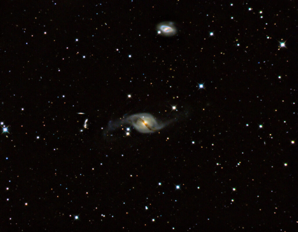 Galassie  NGC 3718, NGC 3729  e HICKSON 56