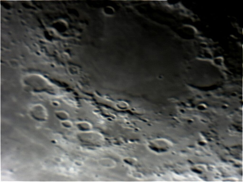 Crateri e Mari lunari in penombra