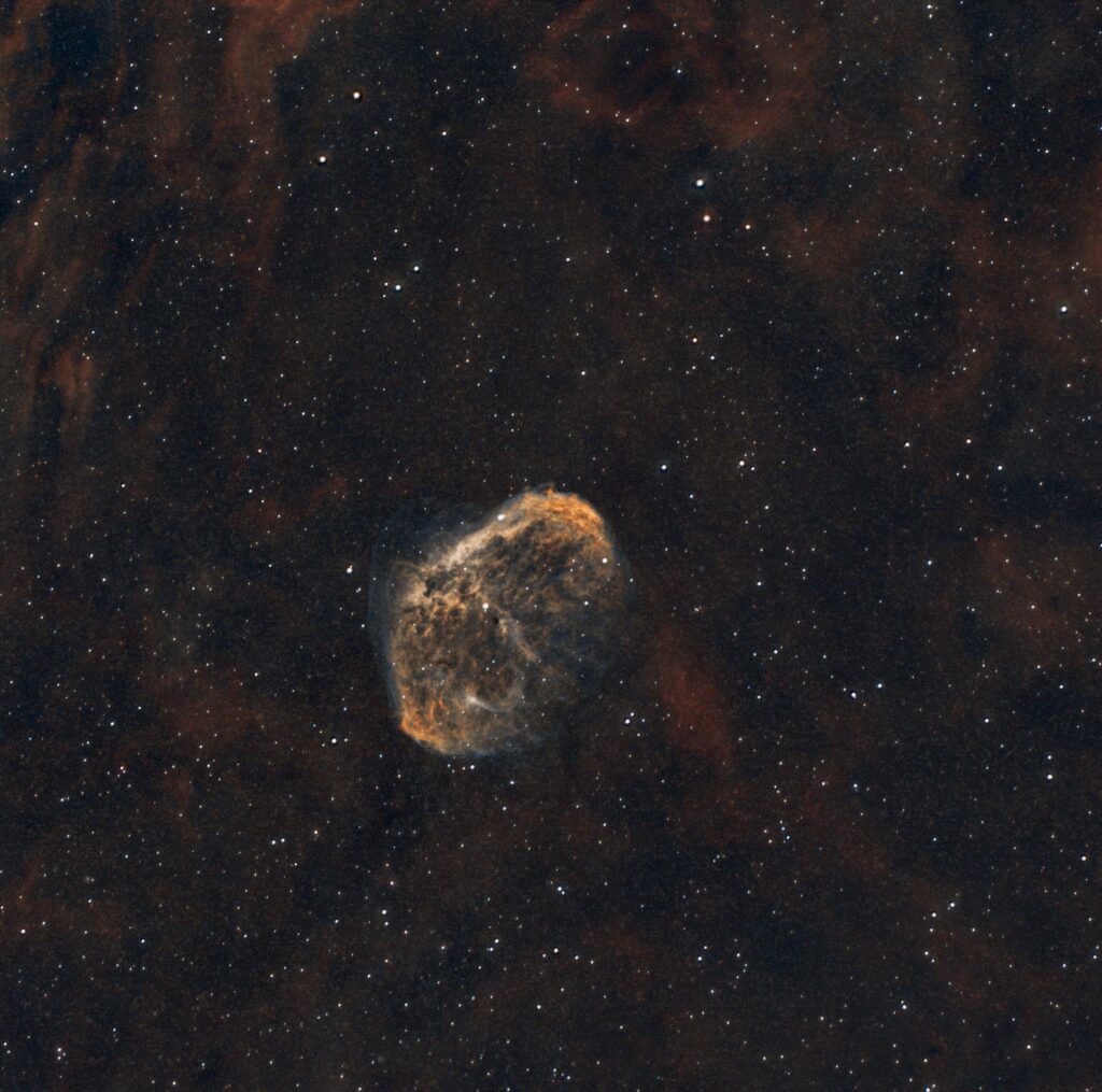 NGC 6888 (Crescent Nebula)