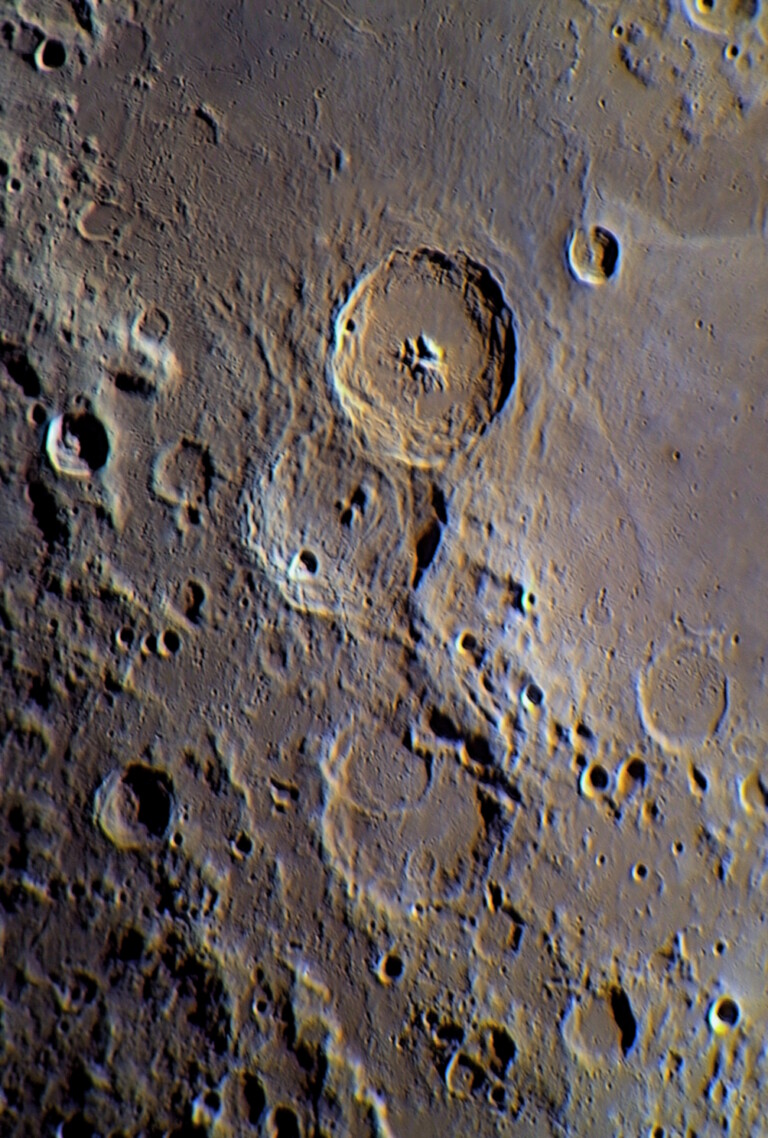 Luna – Theophilus Cyrillus Catharina a colori