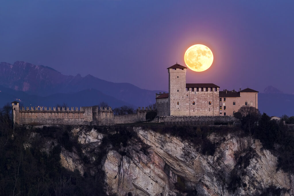 La "superluna" di Domenica 3 Dicembre