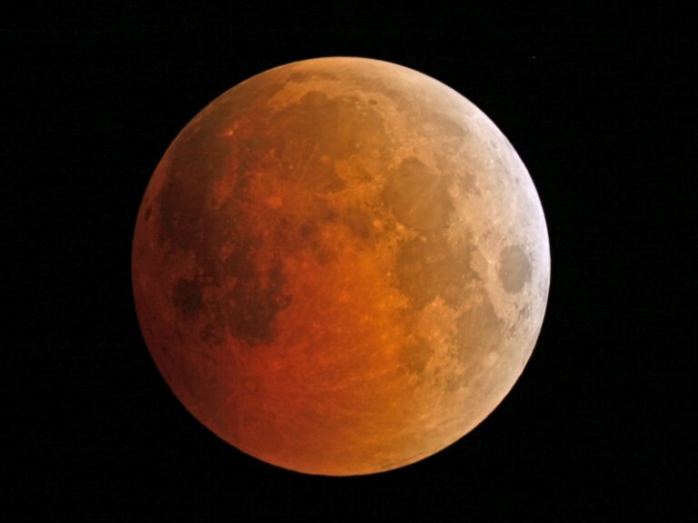 28 Ottobre 2004-Eclisse Totale di Luna