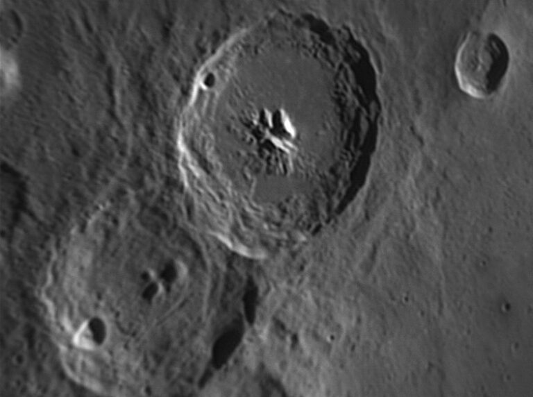 Luna – Theophilus e Dintorni
