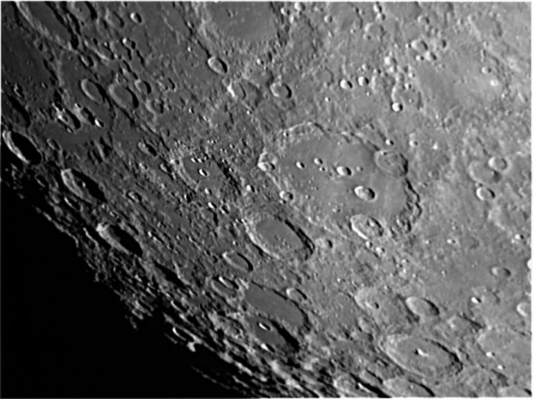 LUNA ; particolari Sud