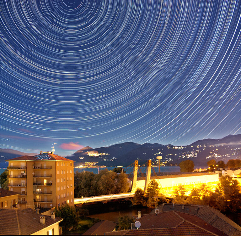 Star trail durante le Perseidi