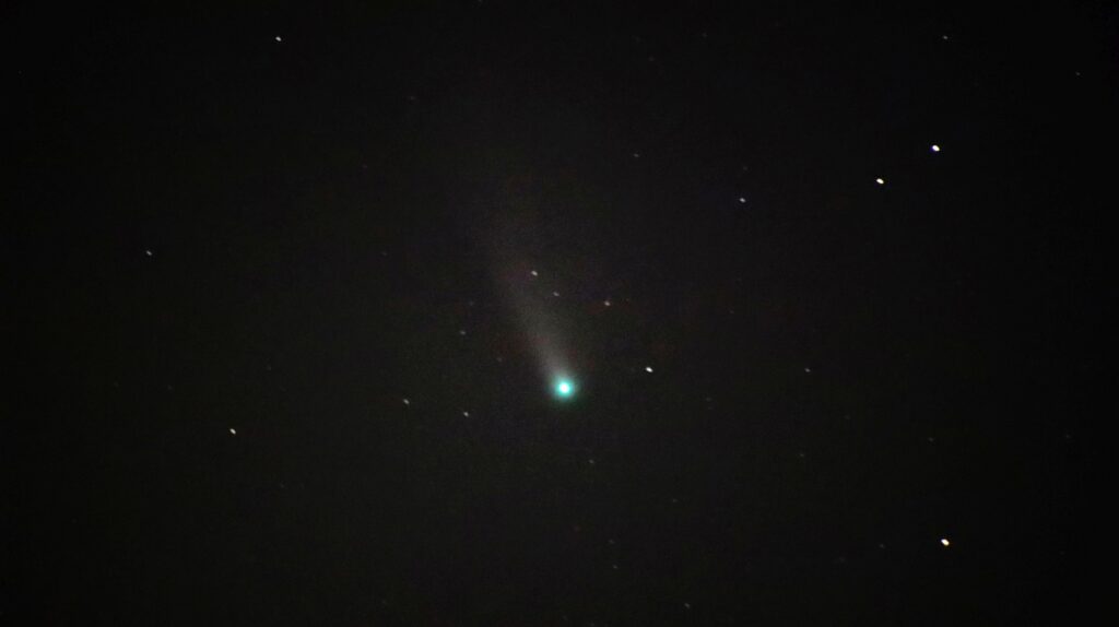 Cometa  neowise in allontanamento