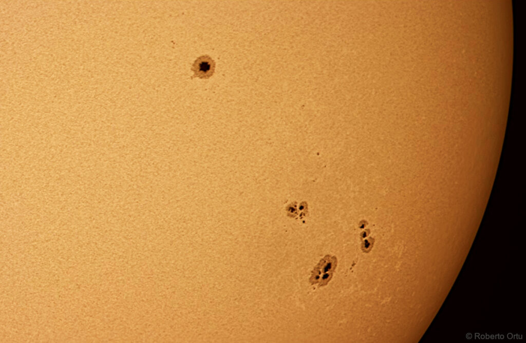 Macchie solari del 26 aprile 2022