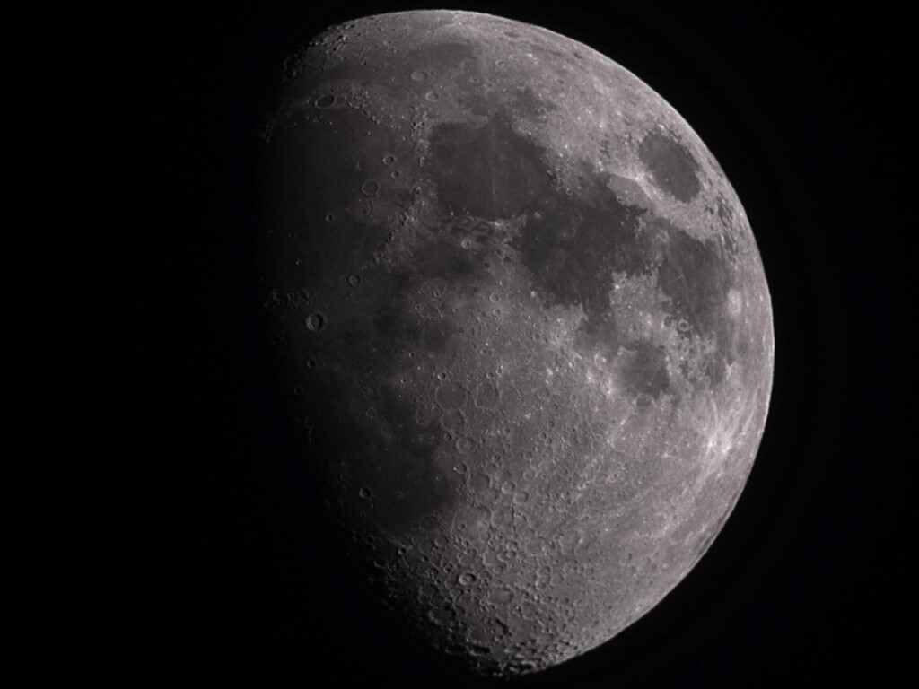 LUNA GIBBOSA CRESCENTE