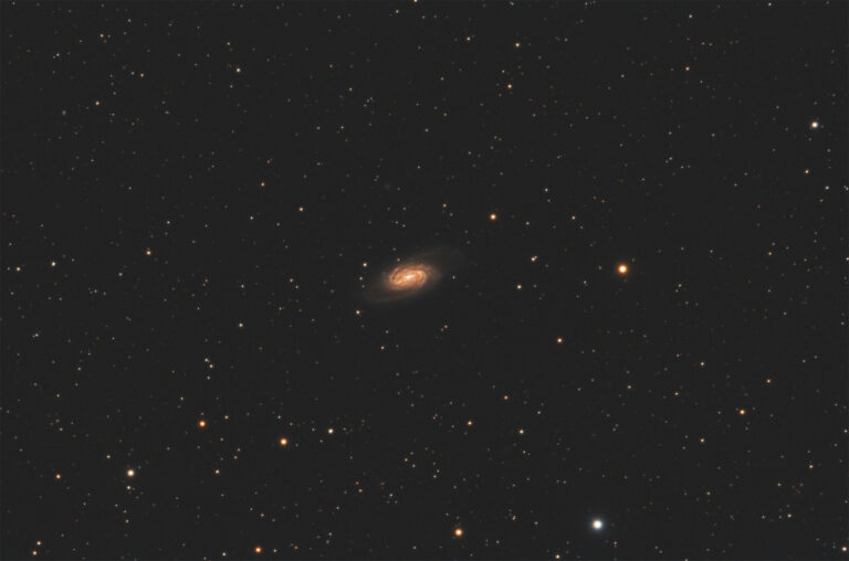 NGC 2903 galassia a spirale barrata
